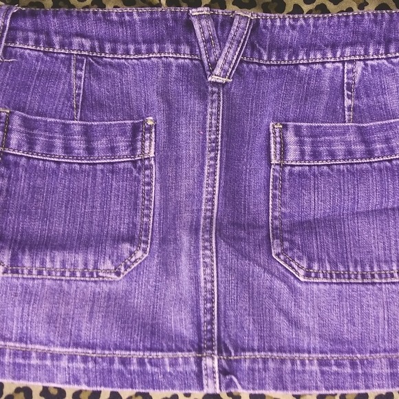 American Eagle Jean skirt - Picture 3 of 3